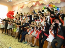 Василь Шайхразиев призвал выпускников изменять мир, сохраняя лучшее